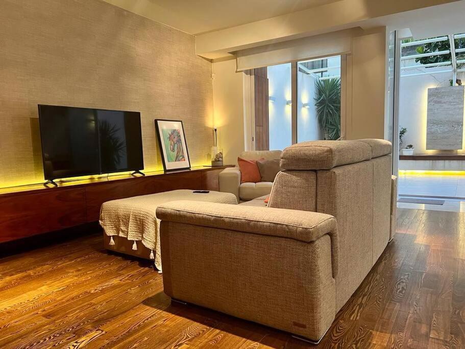 Pembroke St Julians Luxury, Comfort, Location Exterior photo